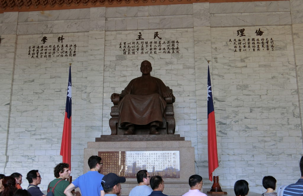 蒋介石の銅像