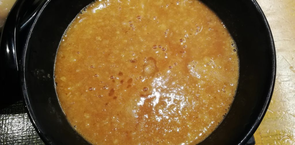 おろし生姜の味噌豚つけ麺のスープ