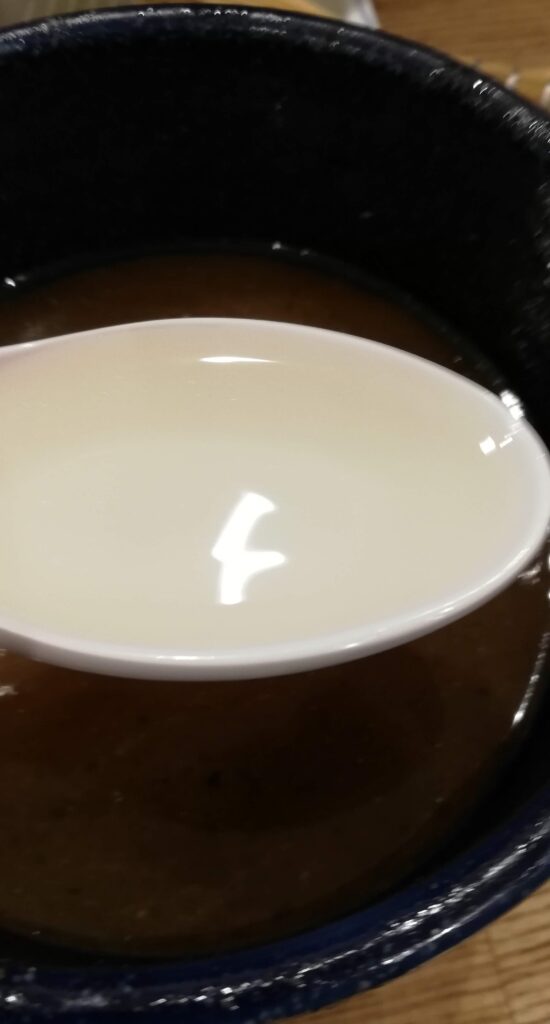 千葉にオープンした富喜製麺所の割りスープ